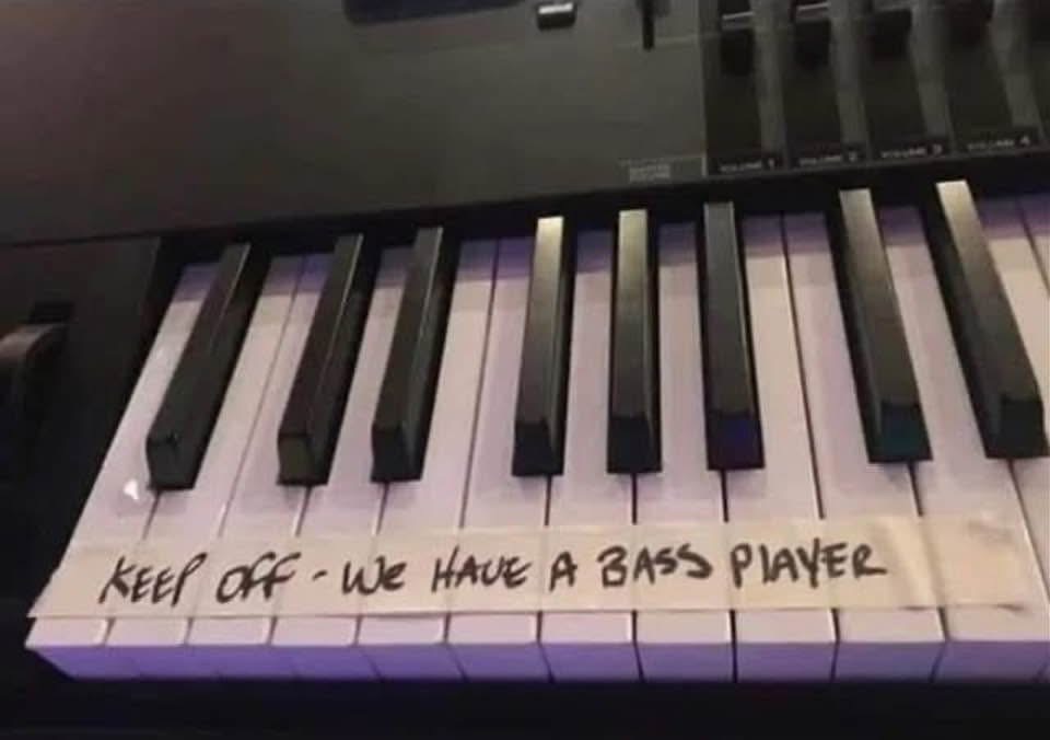 Clavier notes graves